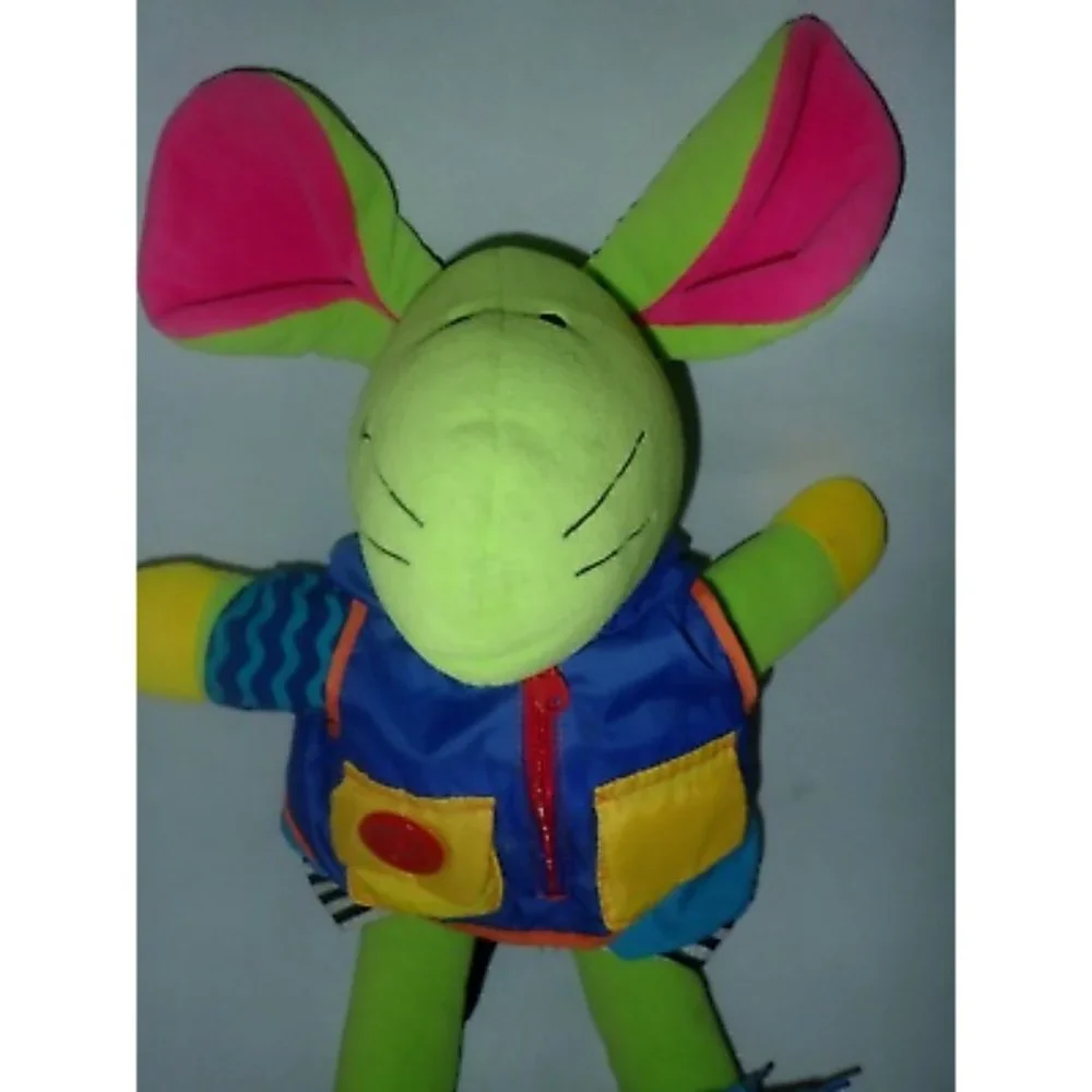 Early Years Squeak E. Mouse Learn To Dress Plush Stuffed‎ Animal Zip Tie Buckle